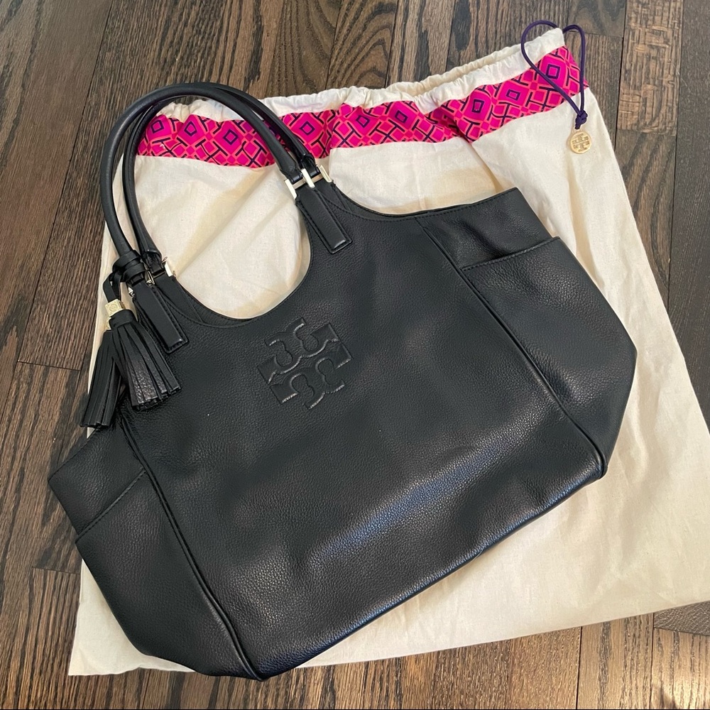 Tory Burch Thea Round Tote